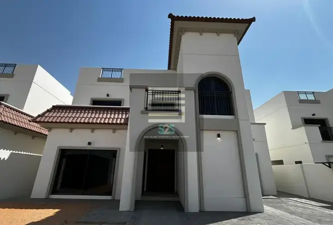 Single Row Villa | Brand New Villa | 2 Payments !
