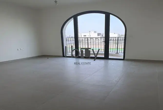 Single Row | Community And Amenities View | Vacant