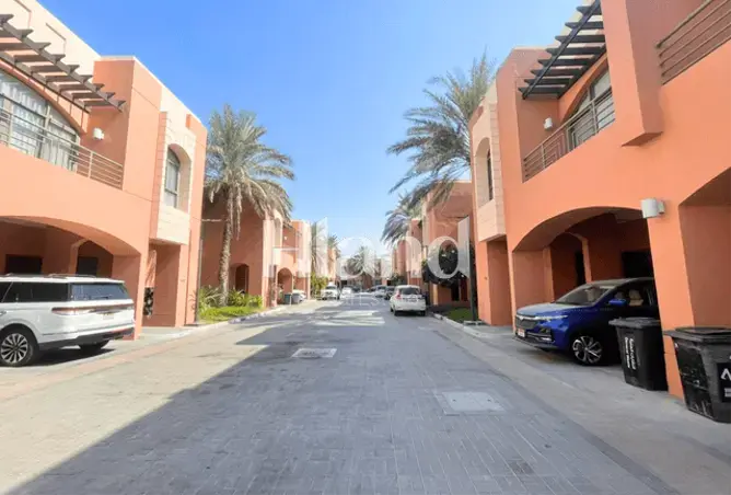Massive 5BR Villa | Direct Beach Access | Luxury