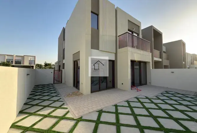 Spacious Layout | keys in Hand | Amazing Location