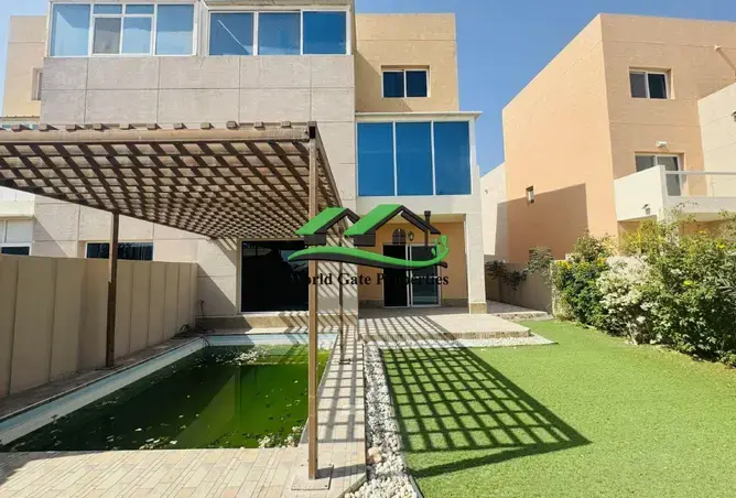 Single Row Spacious 5BR Villa | Ready To Move