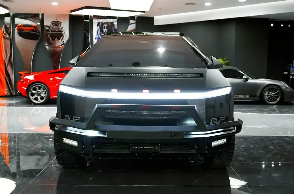 Tesla Cybertruck invincible edition - Brand New! 2024