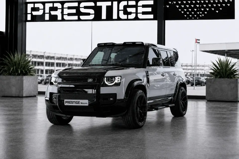 Land Rover Defender URBAN Kit 2022 V8 with Maltik full exhaust system 2022